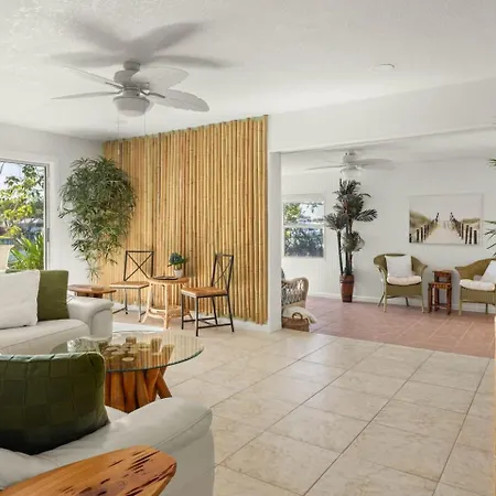 Coconut Cove - Heated Pool And Canal Cocoa Beach Exterior photo