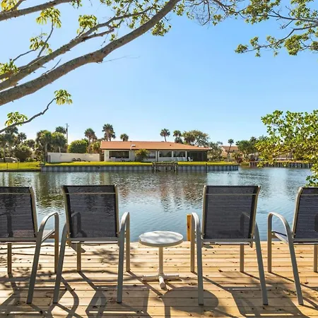 Coconut Cove - Heated Pool And Canal Cocoa Beach Exterior photo